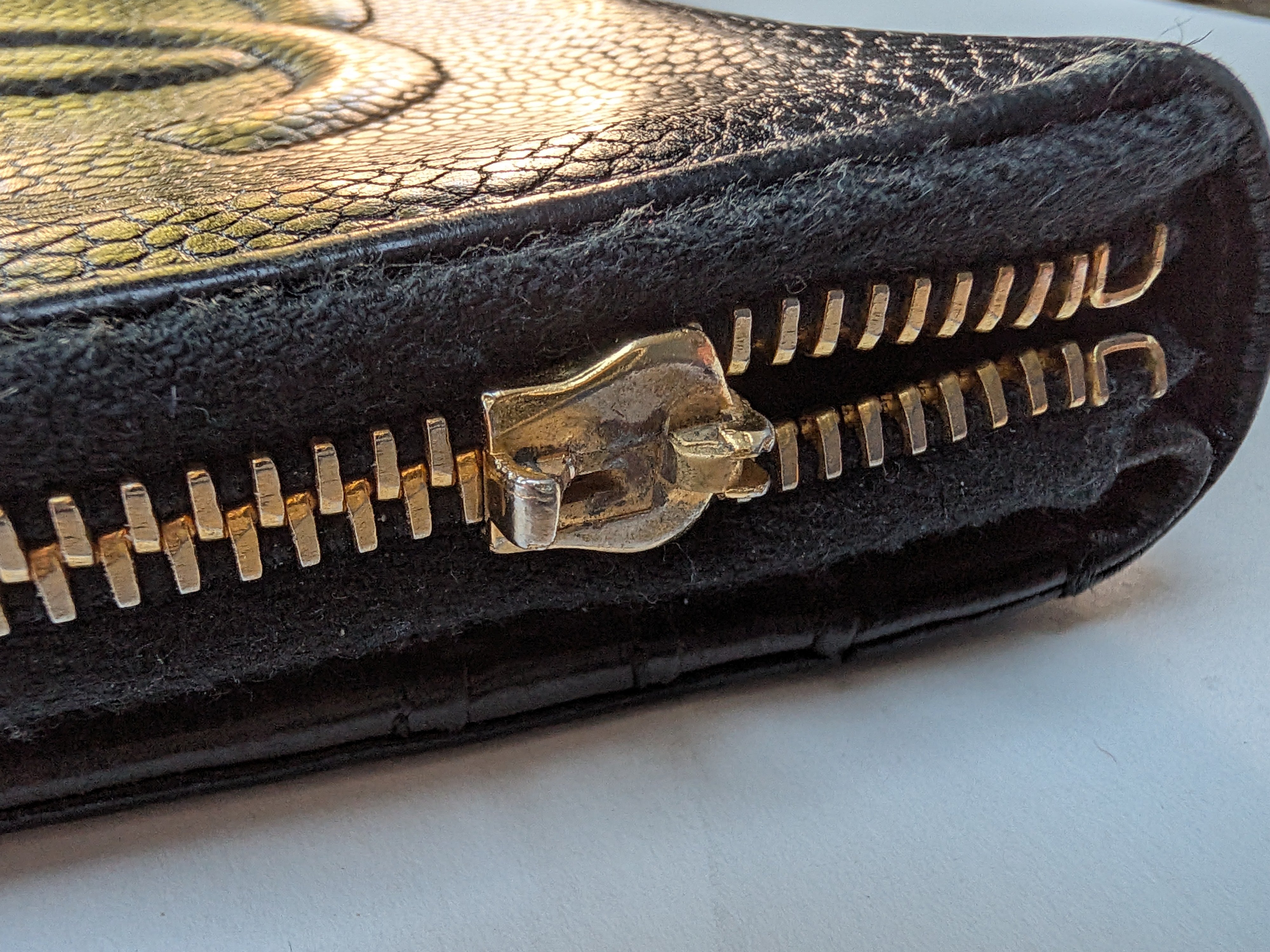 Sac Chanel Portefeuille classique confie a Turn The Bags pour restauration - photo 1