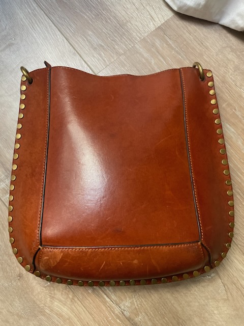 Sac Isabel Marant Hobo Clouté confie a Turn The Bags pour restauration - photo 1